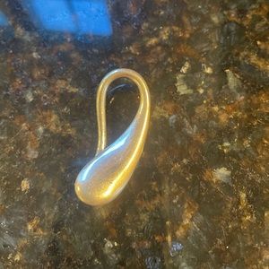 Tiffany & Co. Elsa Peretti designed sterling silver key ring